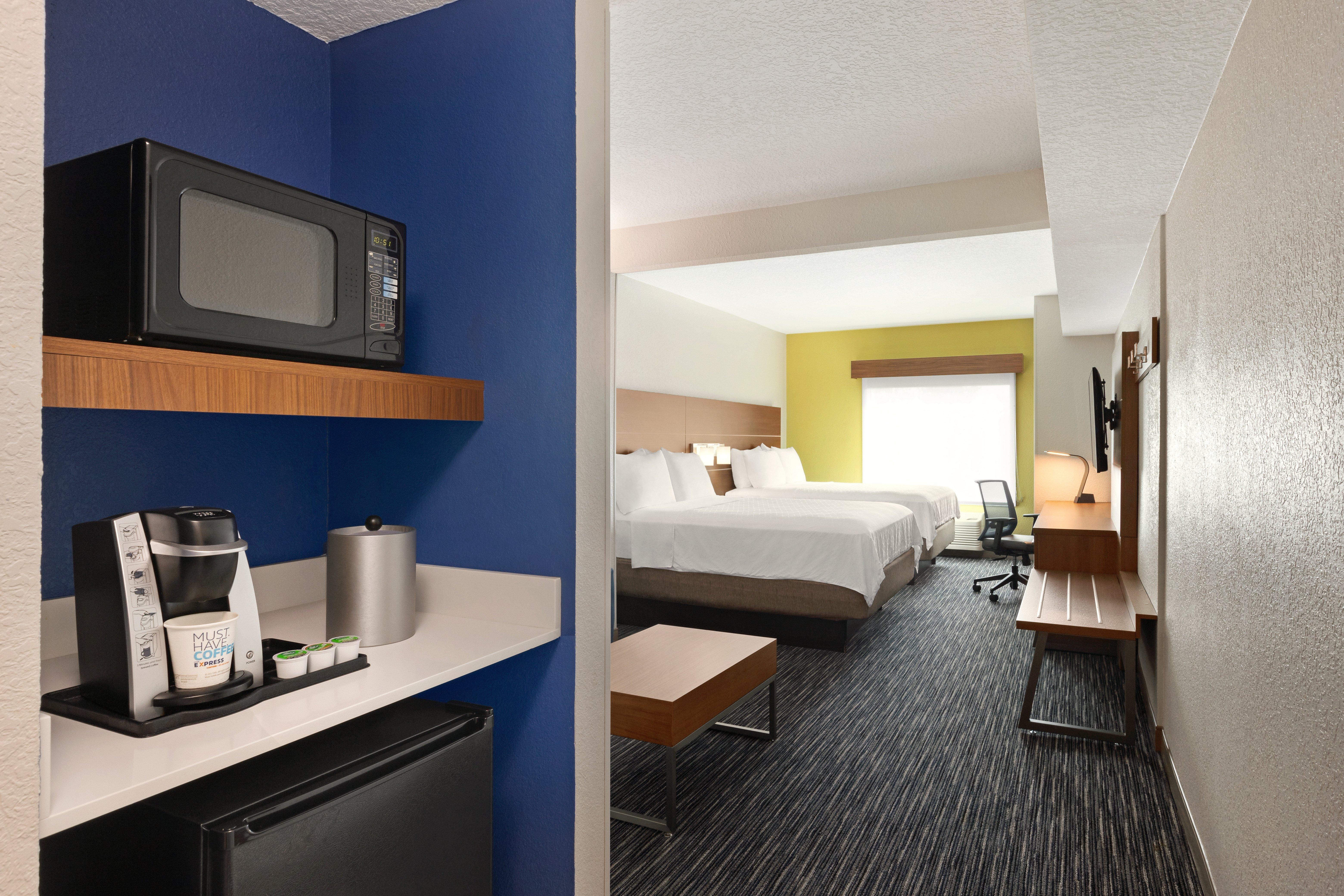 Holiday Inn Express & Suites Pembroke Pines-Sheridan St By Ihg Exterior photo