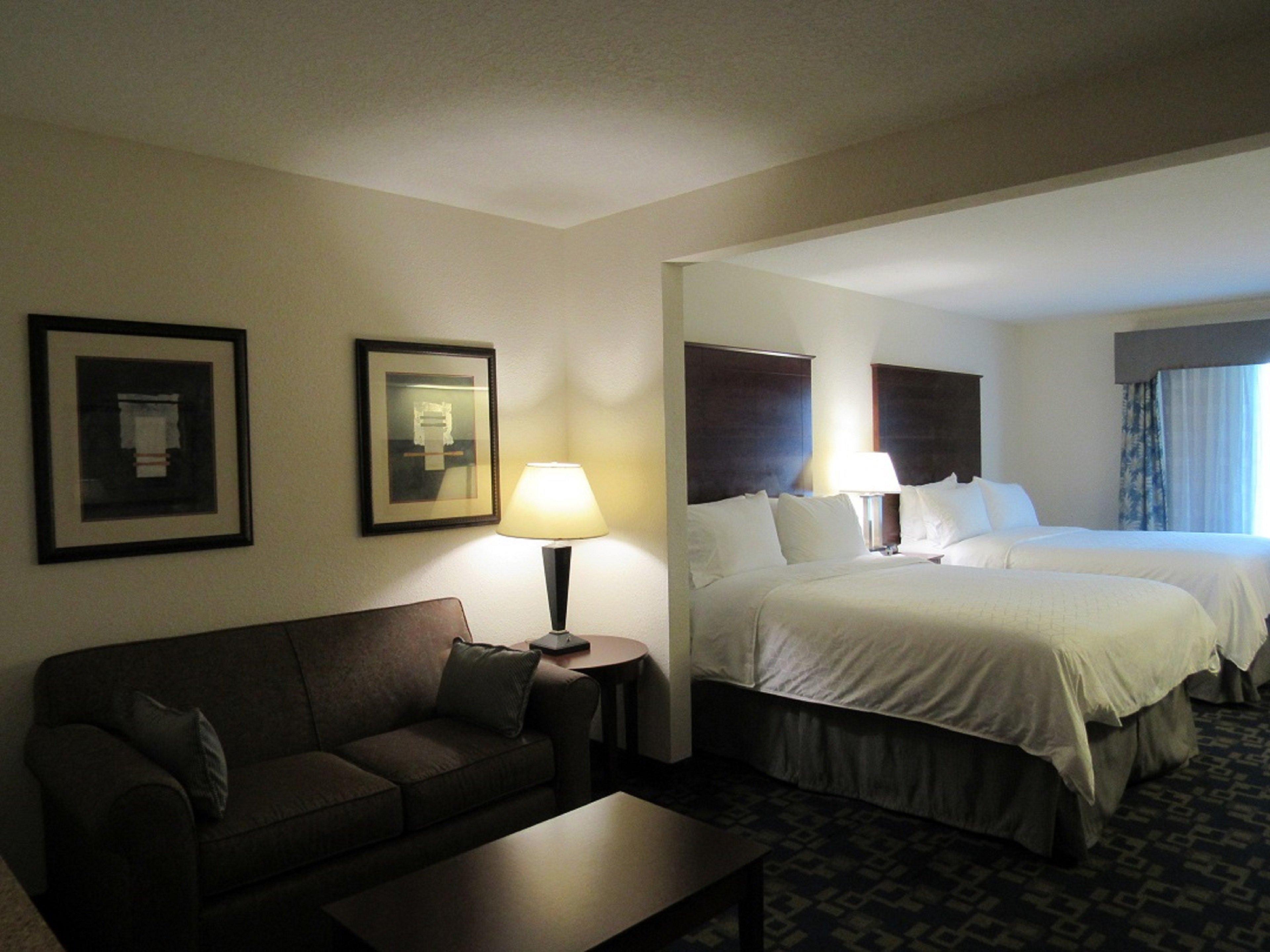 Holiday Inn Express & Suites Pembroke Pines-Sheridan St By Ihg Exterior photo